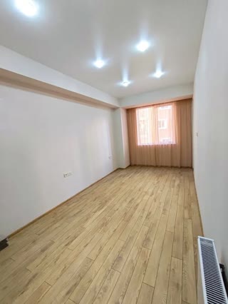 იყიდება 2 ოთახიანი ბინა საბურთალოზე