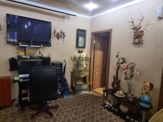 Продається 1 кім. квартира 32м2 метро Дарниця
