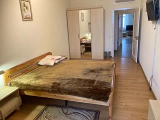 Продається 2 кім. квартира 74м2 метро Печерська
