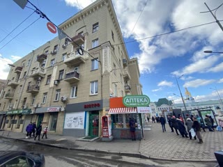 аренда магазина на площі Конституції