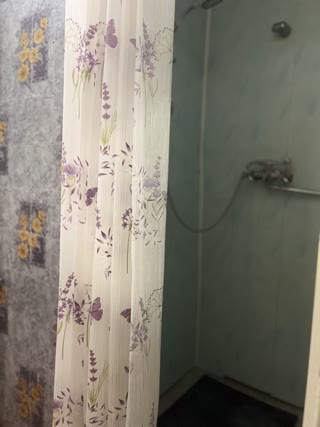 Продам гостинку метро Малышева