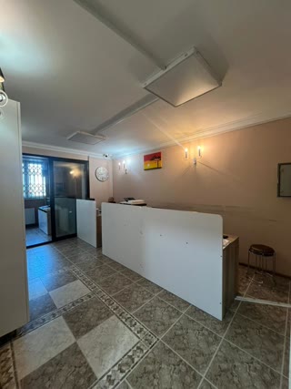 🏢 მზა საოფისე სივრცე ძველი ბათუმის გულში – პორტის სიახლოვეს (ტექნიკითა და ავეჯით)