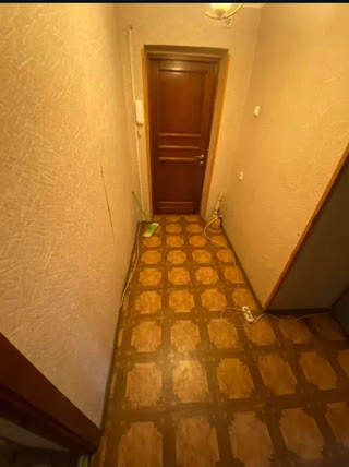 Продається 1 кімнатна квартира біля Дарницької площі