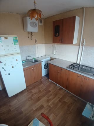Продається 3-х кімнатна квартира, метро Оболонь Мінська