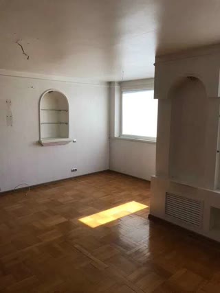 Продається простора 3-кімнатна квартира на вулиці Бальзака (Троєщина)