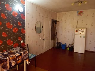 Продам кімнату в сімейному гуртожитку біля метро Малышева