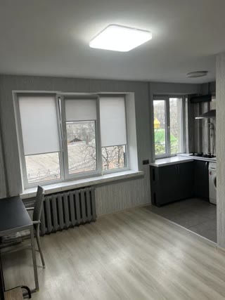 Sale of a 1-room apartment in the Center of Kyiv near Klovska and Pecherska metro stations