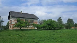 Продаж будинку з земельною ділянкою в Меденичах