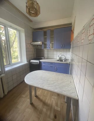 Sale of a 2-room apartment on Litvinenko-Volghemut Street