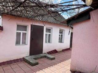 Продам дом в городе Изюм