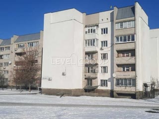 Продаж 4-кімнатної квартири на Бортничах