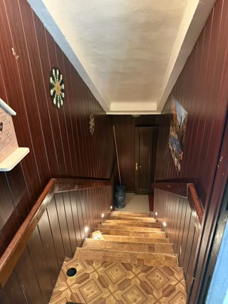 Продається 2-кімнатна квартира, цокольний поверх, вул. Лондонська, Солом’янський р-н
