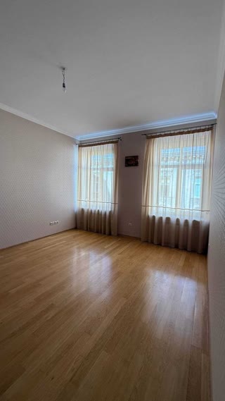 🏛 Продаж 3-кімнатної квартири | проїзд Крива Липа (центр)