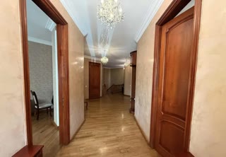 Продаётся отдельное стоящее здание в Тбилиси