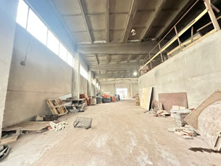 Industrial/warehouse space for rent near Pepela