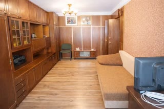 Продаж 2-кімнатної квартири біля метро Виставковий Центр