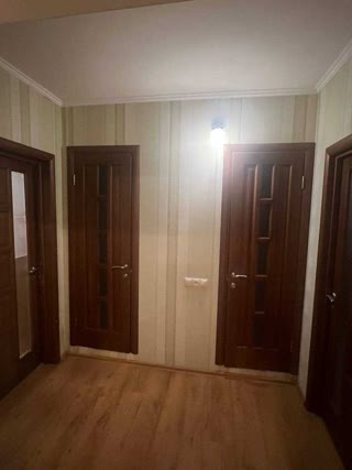 Продаж 3-кімнатної квартири на Позняках біля метро Осокорки- 5 хвилин пішки