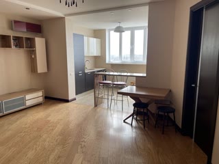 For Sale Apartment in the Parus Residential Complex, Saltivka