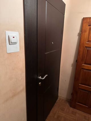 Продаж 2-х кімнатної квартири по вулиці Морозна