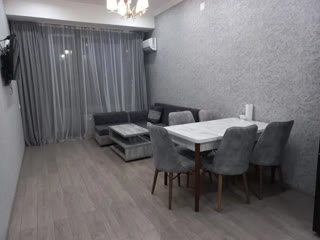 ქირავდება 3 ოთახიანი ბინა საბურთალოზე