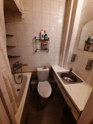 Продам гостинку на Индустриальном