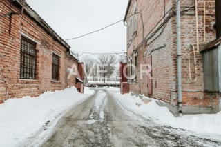 Продажа ОСЗ и производственно-складських помещений по красній лінії