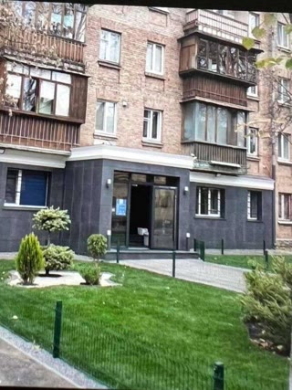 Cozy 2-room apartment 46m2 in a brick building. Klovska metro