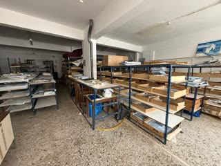 155 m² Store