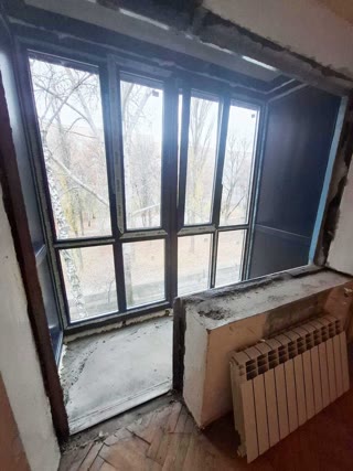 Sale of a 3-room apartment near Solomyansky Park