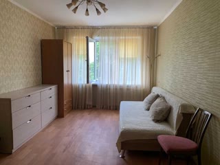 Продається 3к квартира метро Дорогожичі