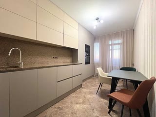 Продається 3к квартира з ремонтом Академмістечко