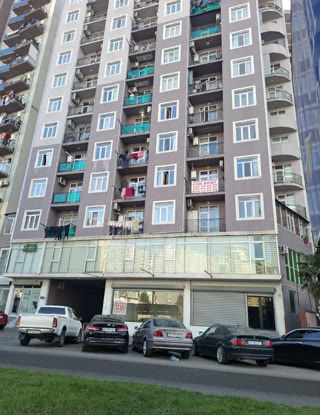 ქირავდება სავაჭრო კომერციული ფართი ბათუმში