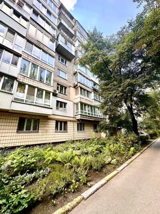 Продаж 1-кімнатної квартири біля метро Шулявка