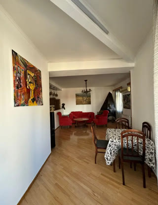 ქირავდება 3 ოთახიანი ბინა ვაკეში