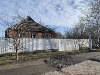 продам будинок в Печенегах