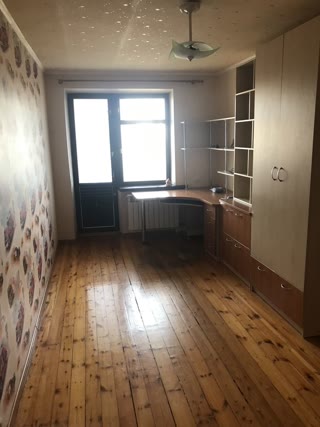 For Sale 3-Room Apartment in Novye Doma