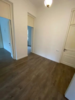 ქირავდება საოფისე კომერციული ფართი ვაკეში
