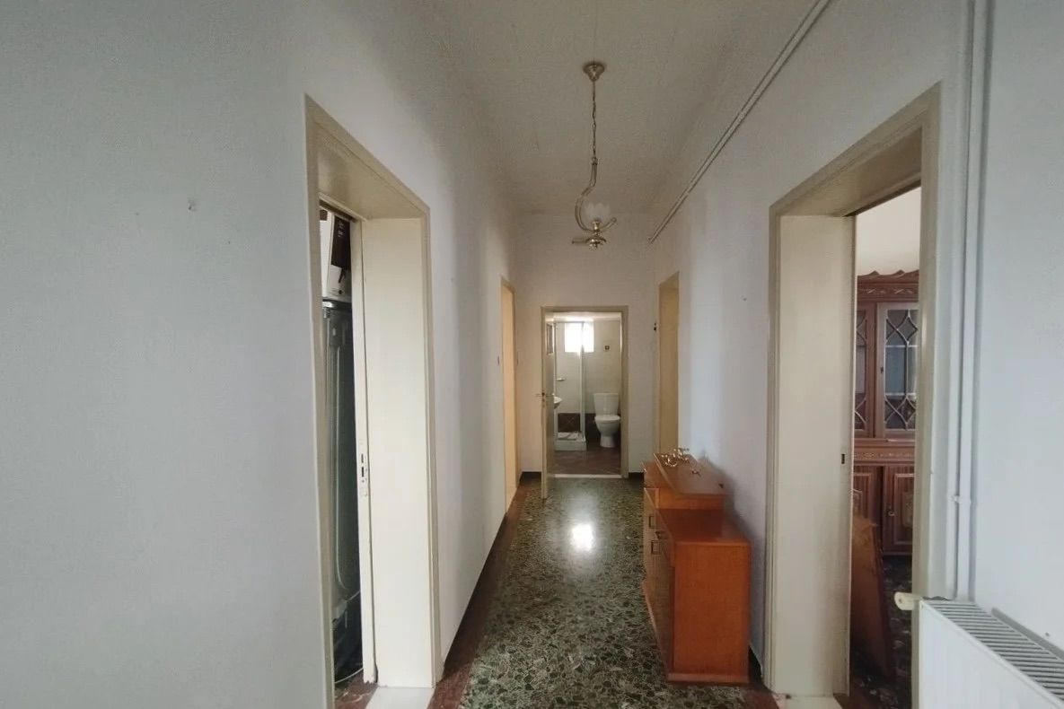 250 m² Detached House