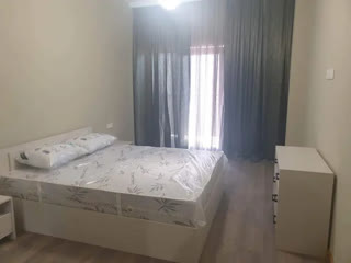 ქირავდება 2 ოთახიანი ბინა საბურთალოზე