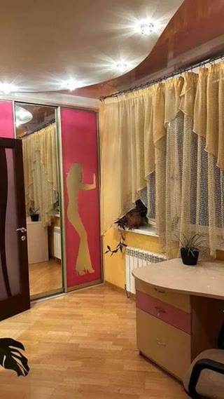 Продам видову 2к квартиру на вул. Княжий Затон