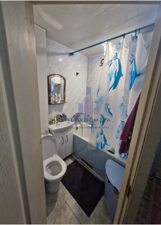Продається 2-кімнатна квартира, Воскресенка, Дніпровський