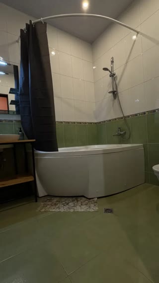 ქირავდება 3 ოთახიანი ბინა ვერაზე