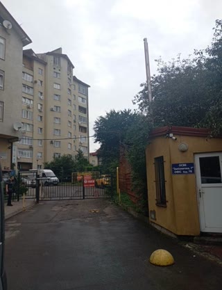Продаж 3-х кімнатної квартири / Залізнична