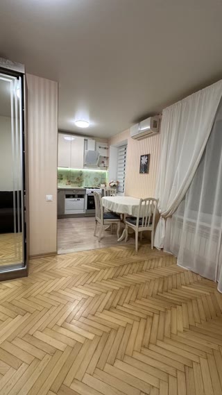 Продаж 2-кімнатної квартири біля метро Чернігівська