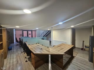 Office commercial space for rent in Chugureti