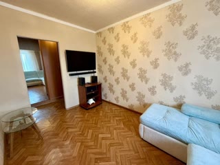 Продам 3 кімнатну квартиру Ботанічний Сад – Павлово Поле
