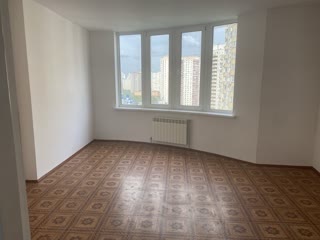 Продаж 3- кімнатної квартири біля ТРЦ River Mall