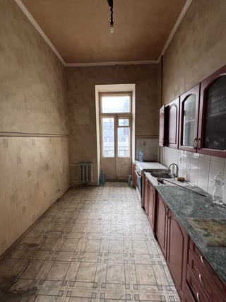 Продаж 3к квартири на Саксаганського, Царський будинок, Історичний центр