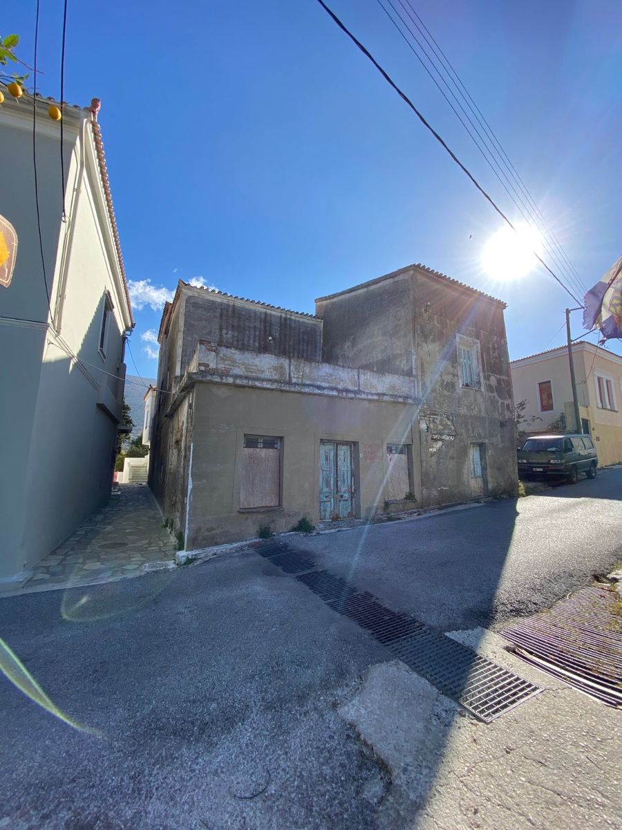 Μονοκατοικία 407 τ.μ.