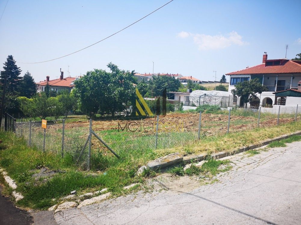 685 m² Plot